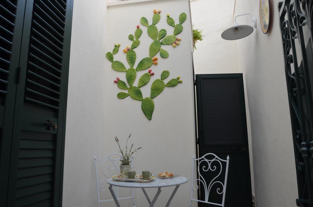 La Capasa Di Casada Apartment Spongano Luaran gambar