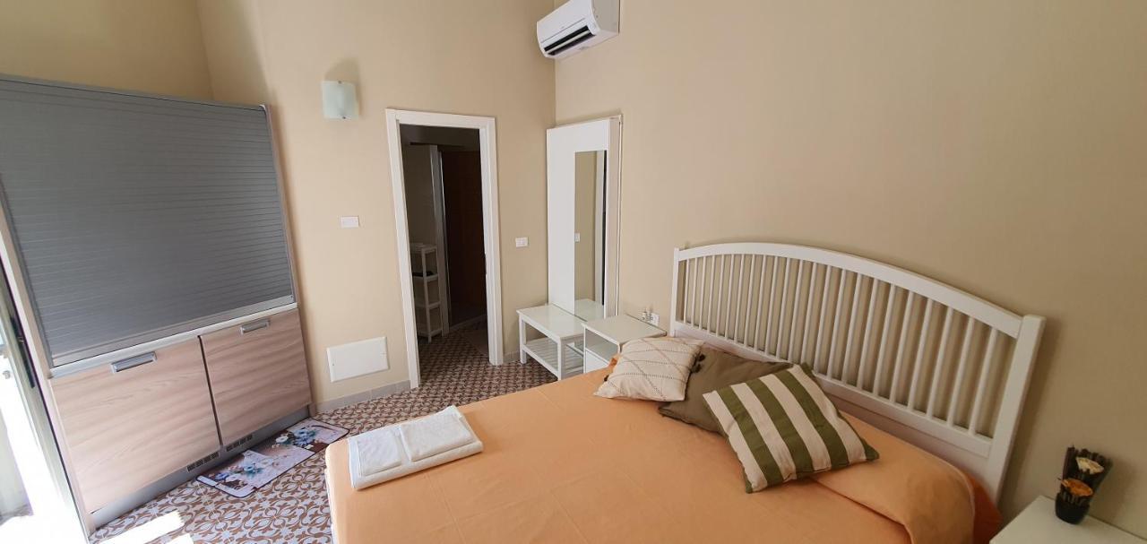 La Capasa Di Casada Apartment Spongano Luaran gambar